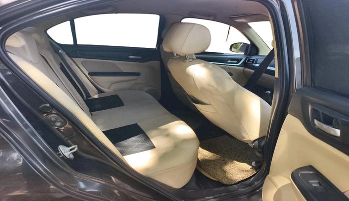 2022 Honda Amaze 1.2L I-VTEC VX, CNG, Manual, 80,938 km, interior