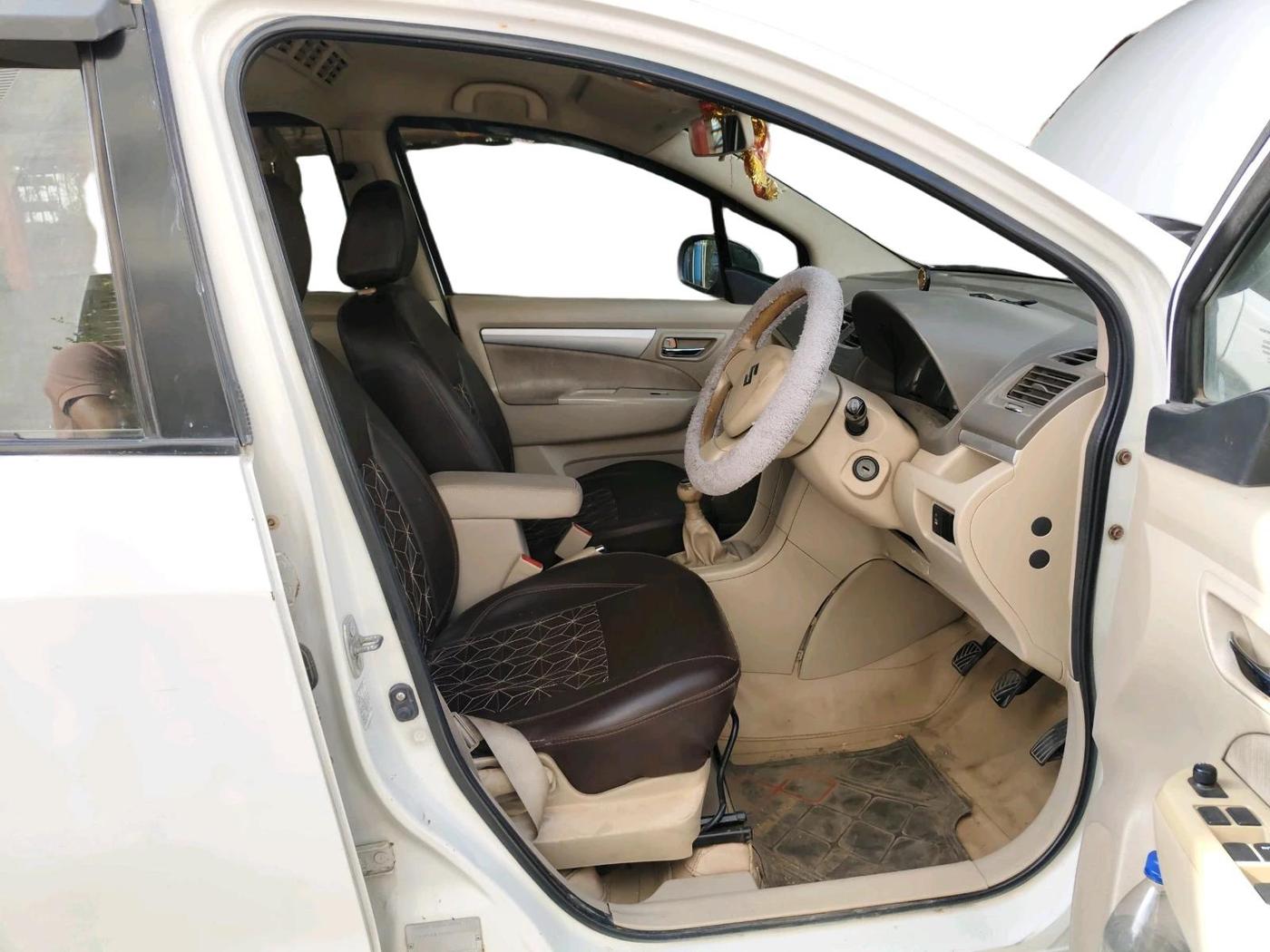 2014 Maruti Ertiga VDI, Diesel, Manual, 1,32,953 km, interior
