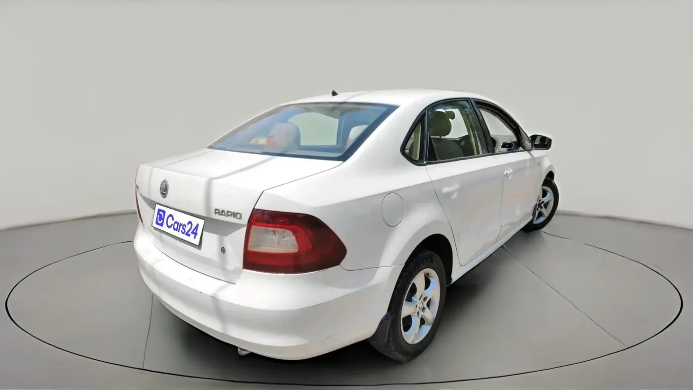 2015 Skoda Rapid AMBITION 1.5 TDI AT, Diesel, Automatic, 89,696 km, exterior