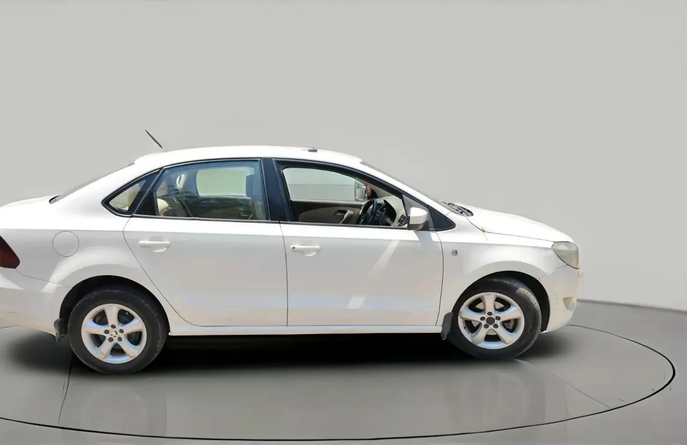 2015 Skoda Rapid AMBITION 1.5 TDI AT, Diesel, Automatic, 89,696 km, exterior