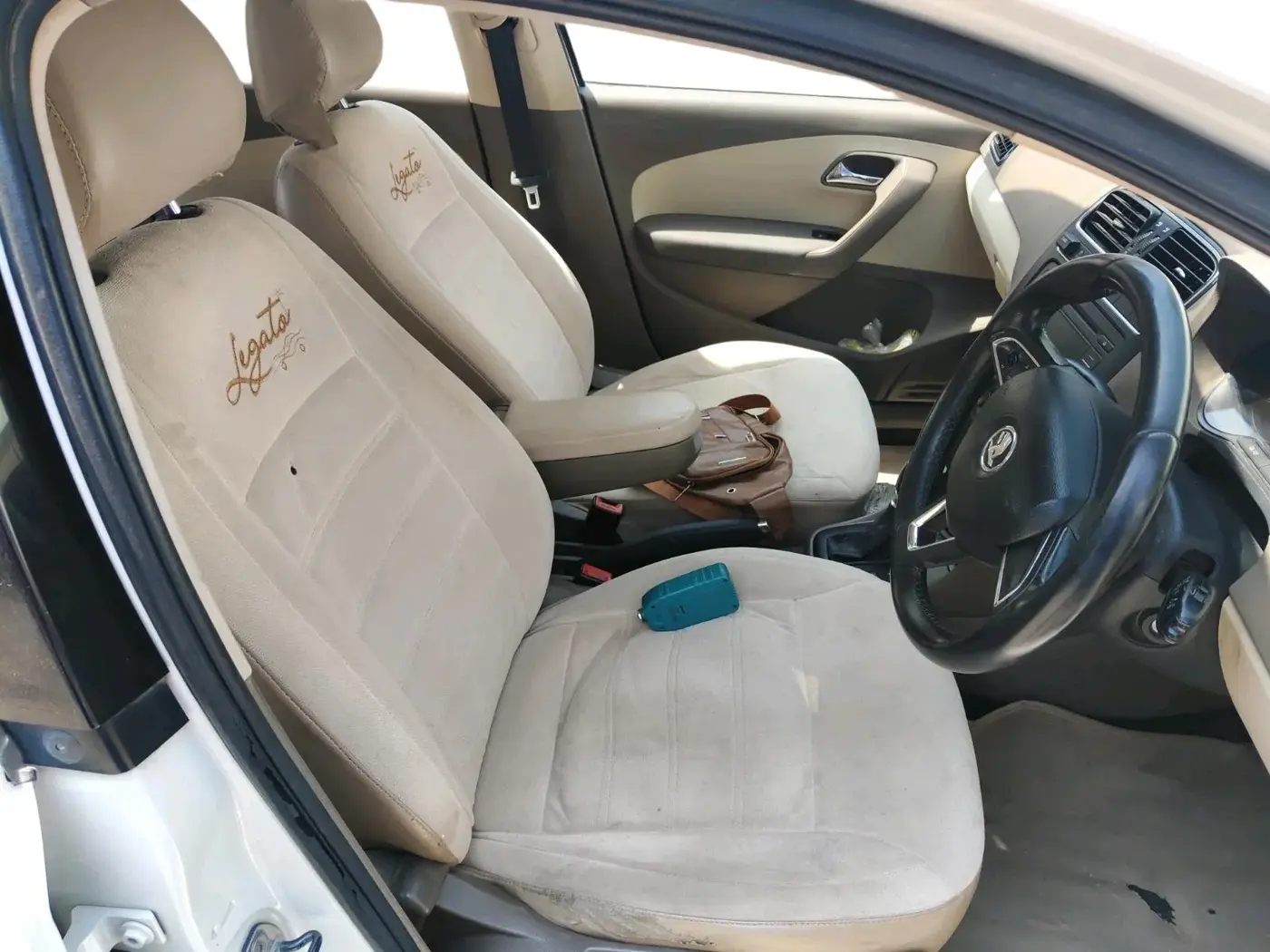2015 Skoda Rapid AMBITION 1.5 TDI AT, Diesel, Automatic, 89,696 km, interior