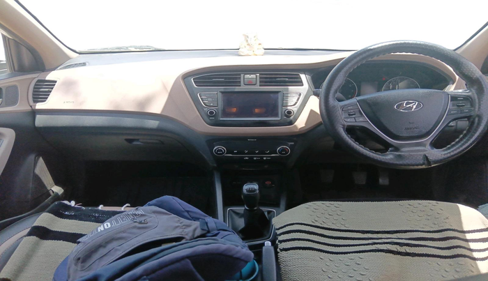 2018 Hyundai Elite i20 ASTA 1.2, CNG, Manual, 1,03,505 km, interior