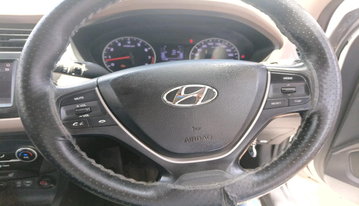 2018 Hyundai Elite i20 ASTA 1.2, CNG, Manual, 1,03,505 km, interior