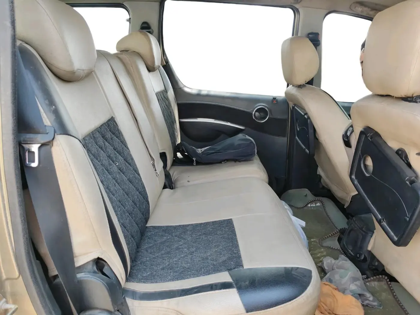 2009 Mahindra Xylo E8, Diesel, Manual, 1,55,023 km, interior