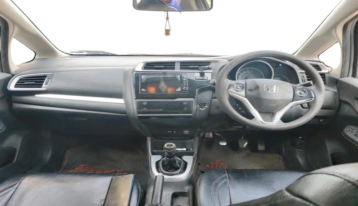 2017 Honda WR-V 1.5L I-DTEC VX MT, Diesel, Manual, 1,57,554 km, interior