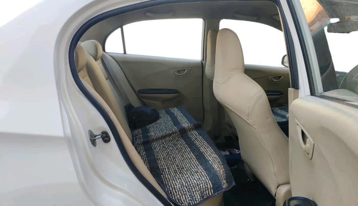 2014 Honda Amaze 1.5L I-DTEC EX, Diesel, Manual, 84,740 km, interior