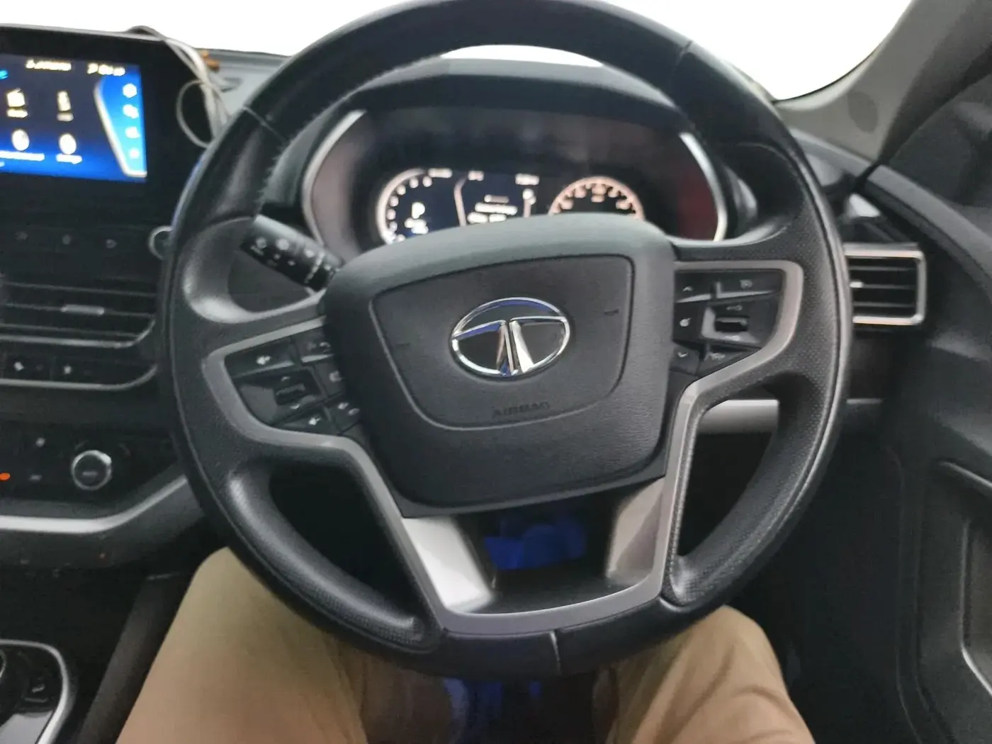 2021 Tata Harrier XZA PLUS 2.0L DUAL TONE, Diesel, Automatic, 33,125 km, interior