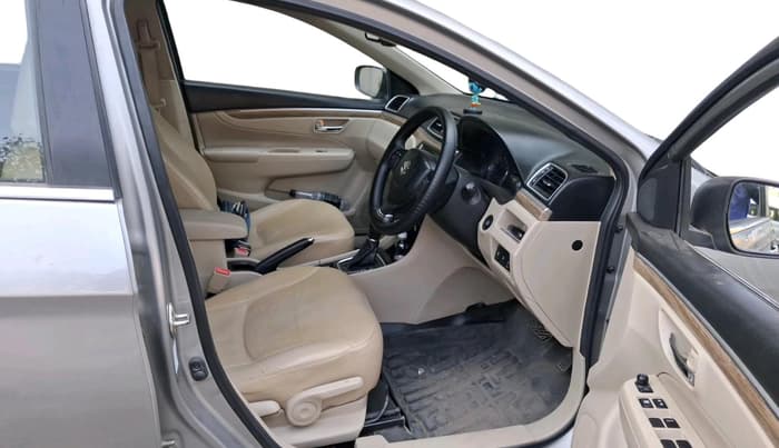 2020 Maruti Ciaz ALPHA  AT 1.5 SHVS PETROL, Petrol, Automatic, 88,407 km, interior