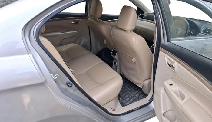 2020 Maruti Ciaz ALPHA  AT 1.5 SHVS PETROL, Petrol, Automatic, 88,407 km, interior