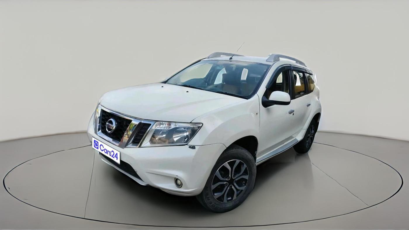 2014 Nissan Terrano XV D THP 110 PS, Diesel, Manual, 1,18,749 km, exterior