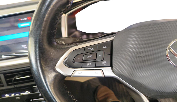 2022 Volkswagen VIRTUS TOPLINE TSI 1.0 AT, Petrol, Automatic, 61,096 km, interior