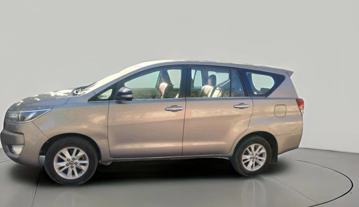 2017 Toyota Innova Crysta 2.4 VX 7 STR, Diesel, Manual, 1,40,488 km, exterior