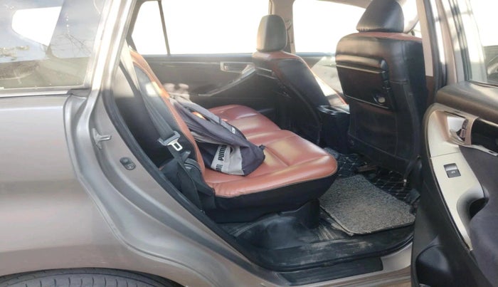 2017 Toyota Innova Crysta 2.4 VX 7 STR, Diesel, Manual, 1,40,488 km, interior