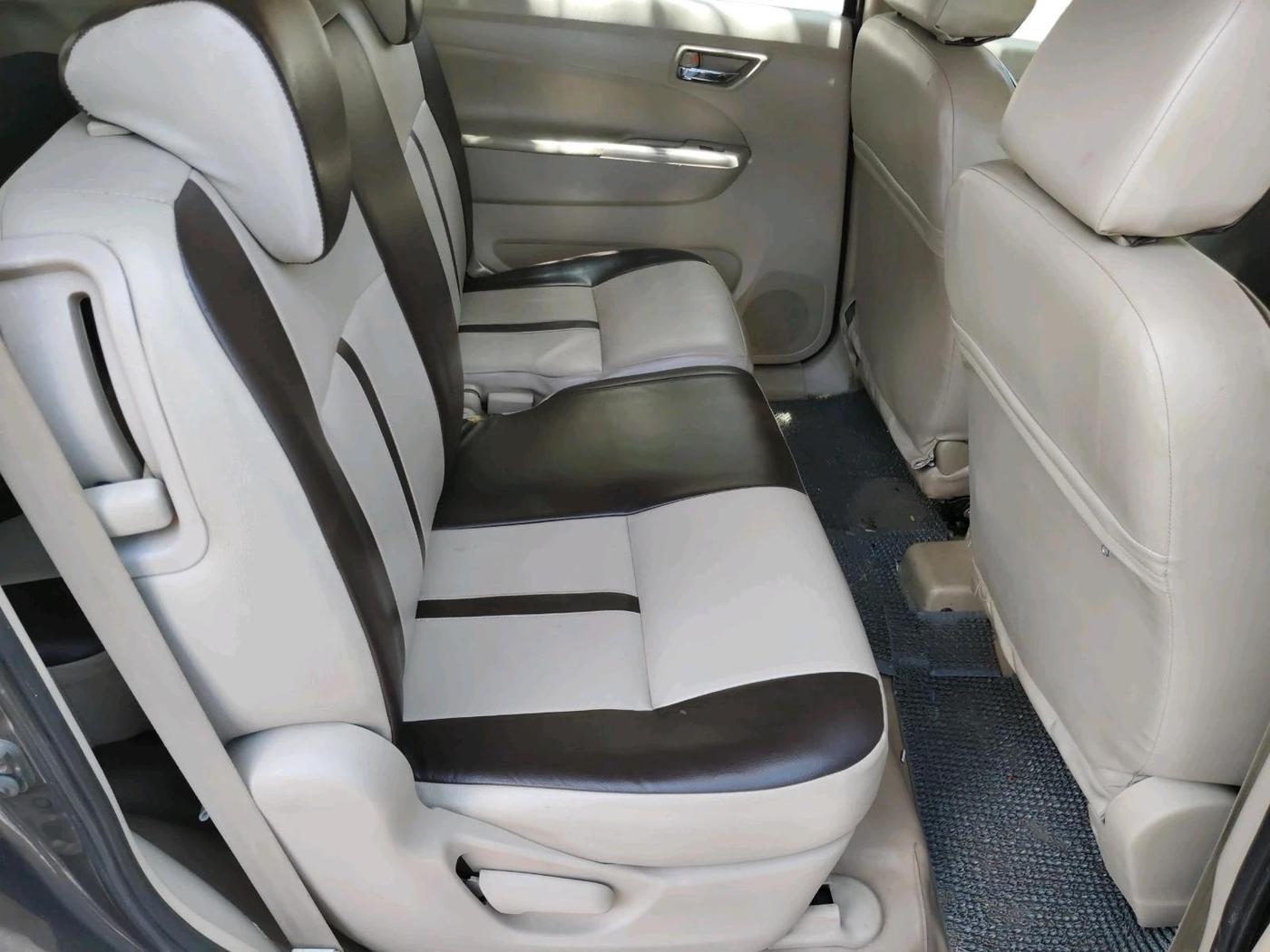 2017 Maruti Ertiga VXI, CNG, Manual, 1,17,270 km, interior