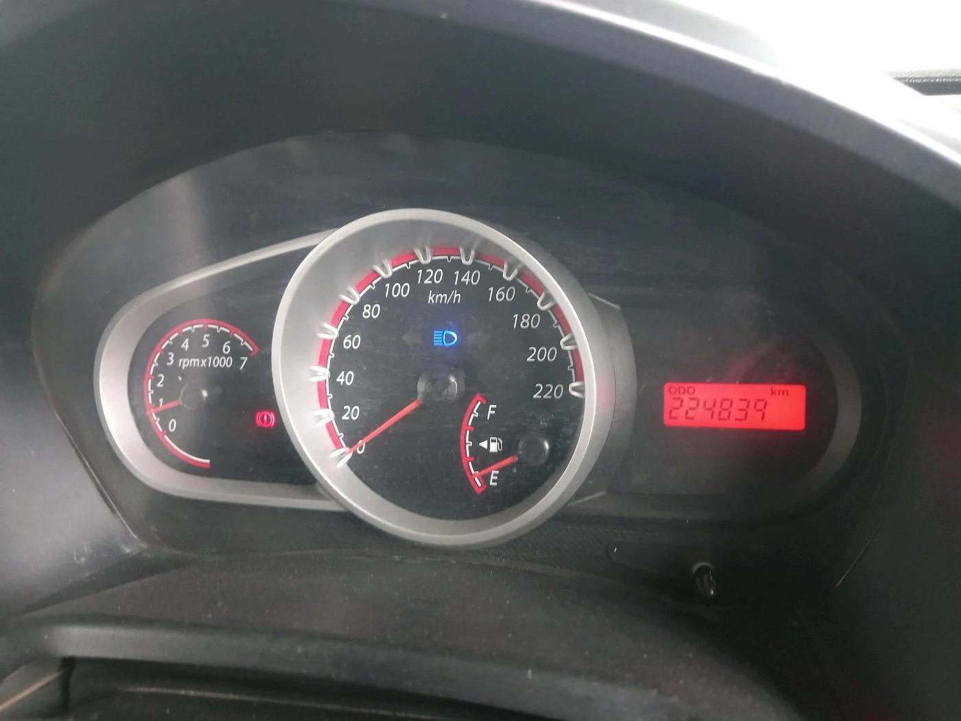 2014 Ford Figo TITANIUM 1.4 DIESEL, Diesel, Manual, 2,24,839 km, interior