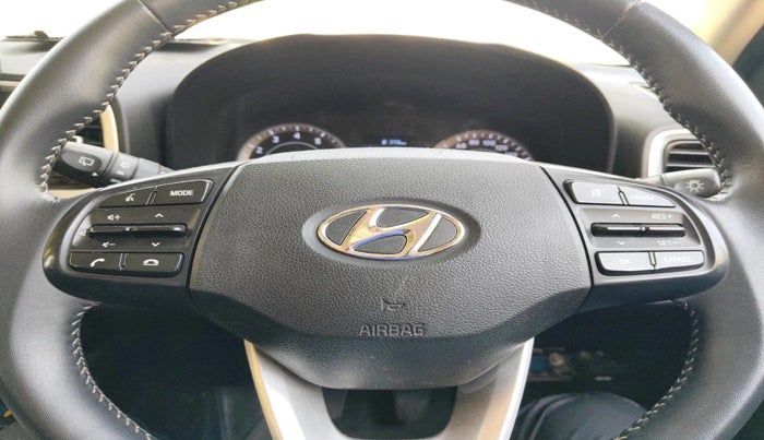 2019 Hyundai VENUE SX 1.0 (O) TURBO, Petrol, Manual, 70,574 km, interior