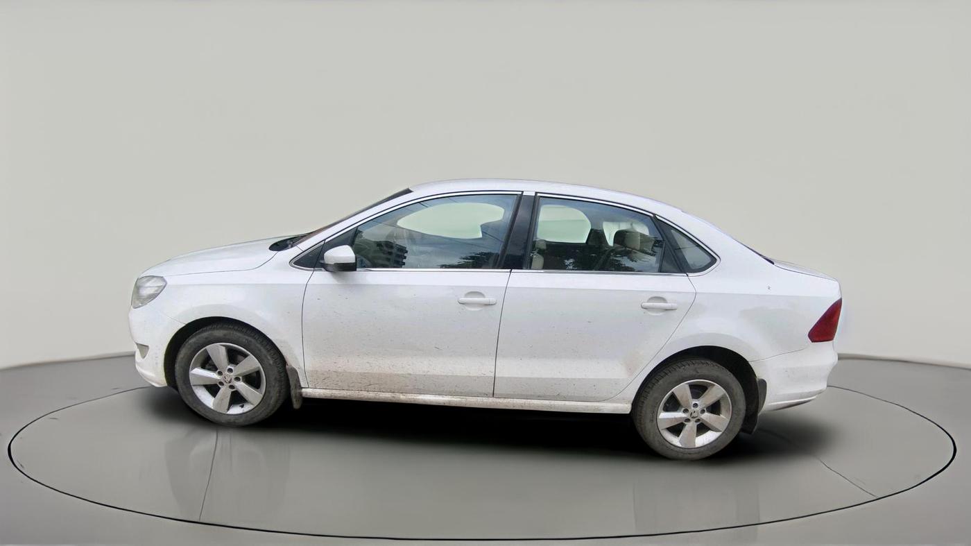 2016 Skoda Rapid 1.5 TDI CR STYLE PLUS AT, Diesel, Automatic, 1,22,174 km, exterior