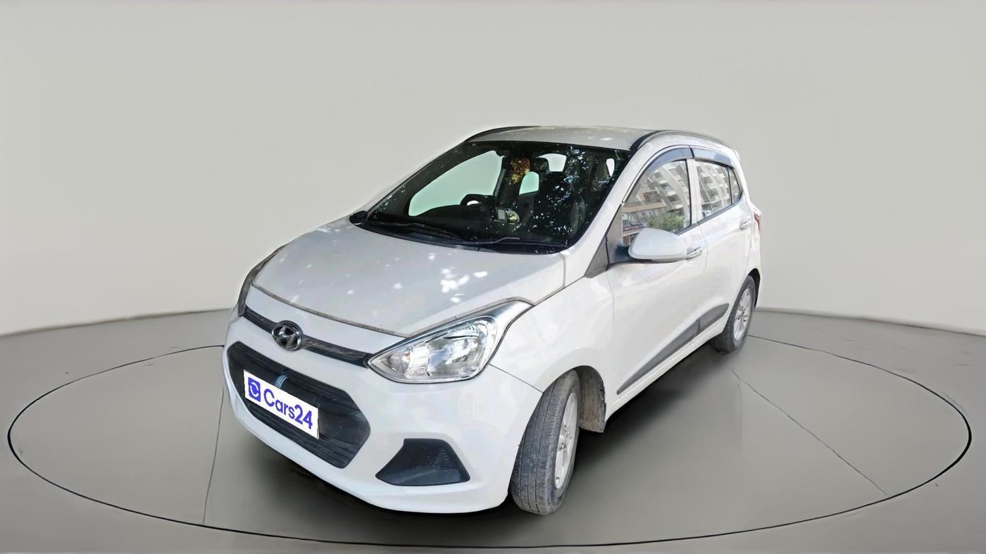 2015 Hyundai Grand i10 ASTA AT 1.2 KAPPA VTVT, CNG, Automatic, 1,24,144 km, exterior