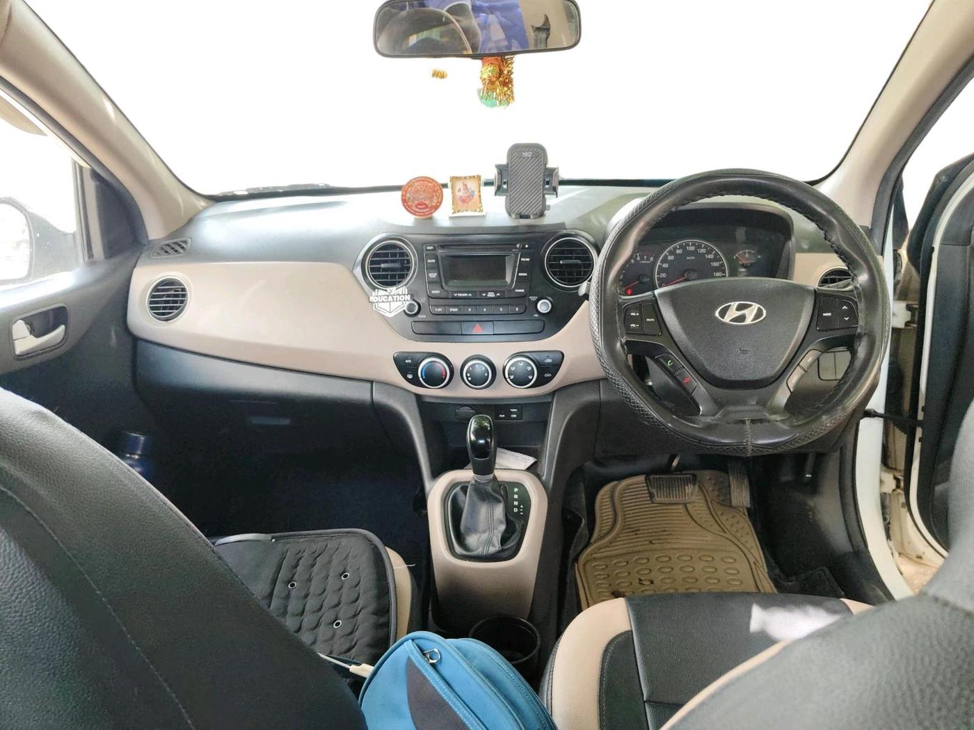 2015 Hyundai Grand i10 ASTA AT 1.2 KAPPA VTVT, CNG, Automatic, 1,24,144 km, interior