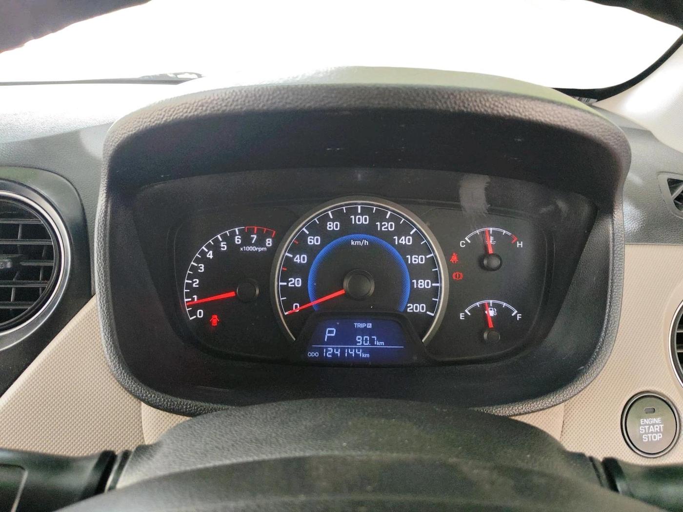 2015 Hyundai Grand i10 ASTA AT 1.2 KAPPA VTVT, CNG, Automatic, 1,24,144 km, interior