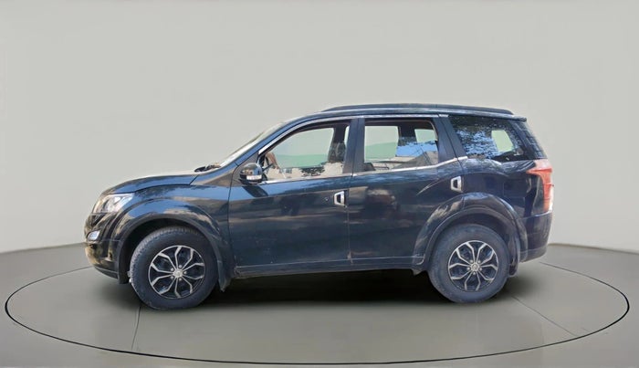 2016 Mahindra XUV500 W6, Diesel, Manual, 1,13,039 km, exterior