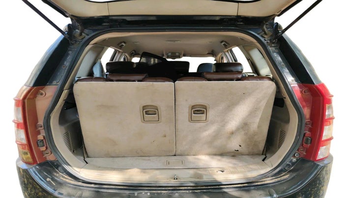 2016 Mahindra XUV500 W6, Diesel, Manual, 1,13,039 km, exterior