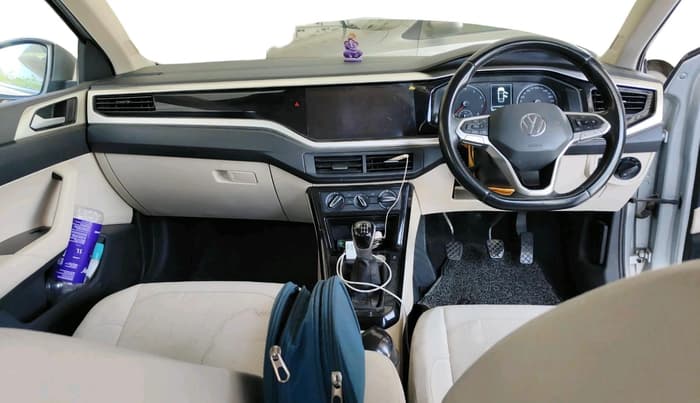 2022 Volkswagen VIRTUS HIGHLINE TSI 1.0 MT, Petrol, Manual, 76,771 km, interior