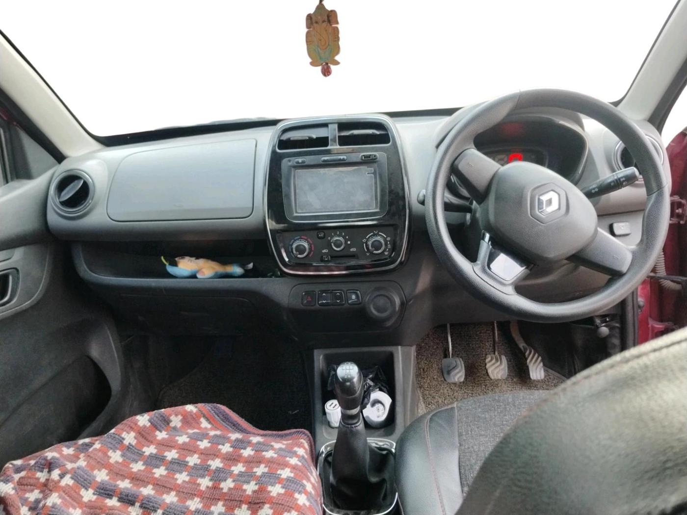 2017 Renault Kwid RXT 0.8, CNG, Manual, 1,15,503 km, interior