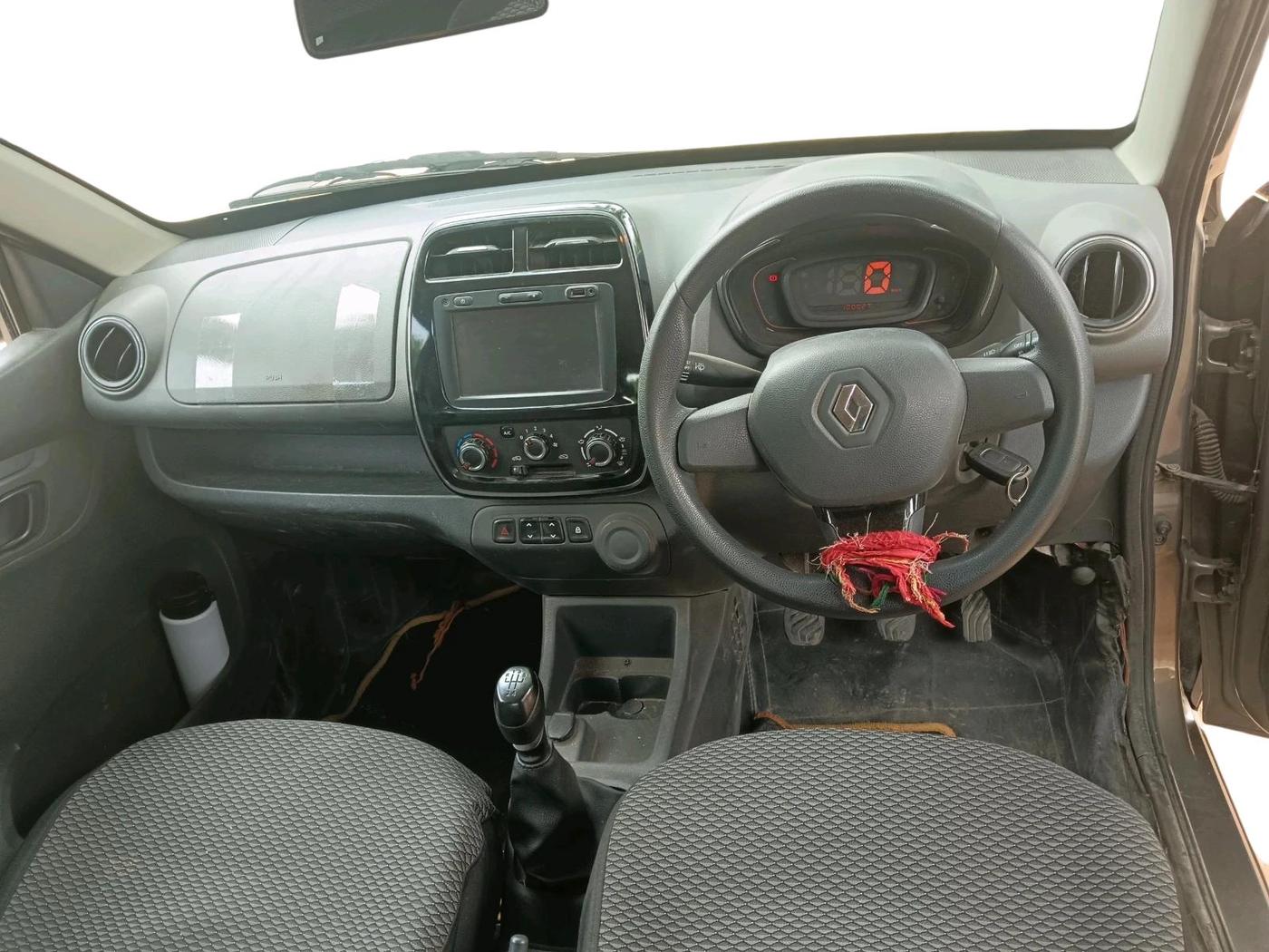2016 Renault Kwid RXT 0.8, Petrol, Manual, 1,00,027 km, interior