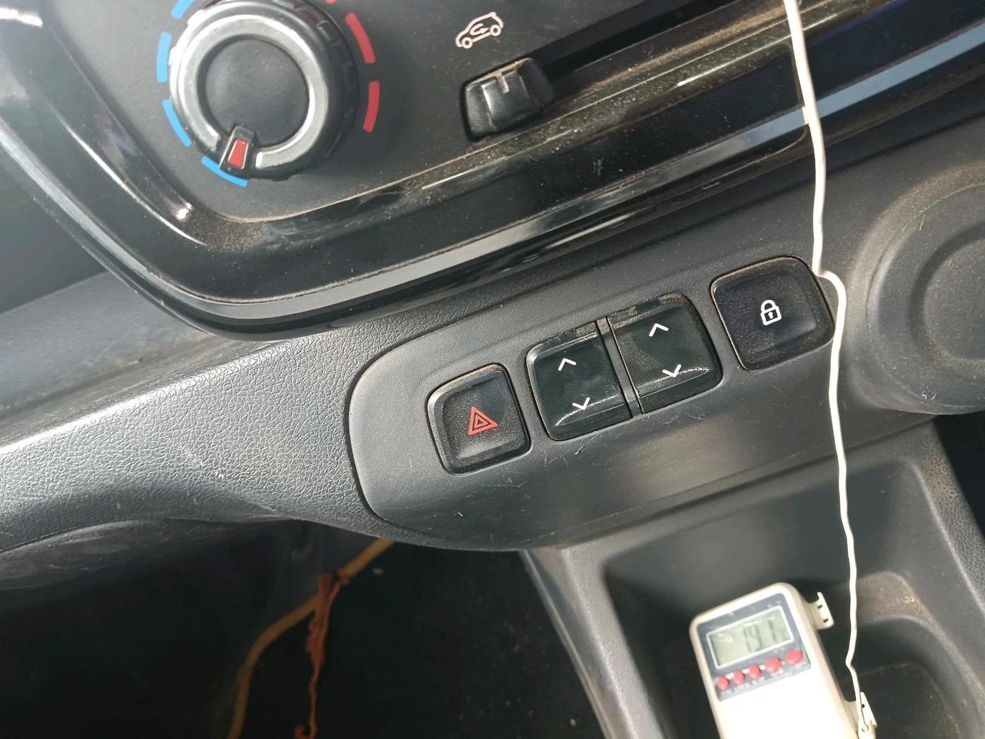 2016 Renault Kwid RXT 0.8, Petrol, Manual, 1,00,027 km, interior