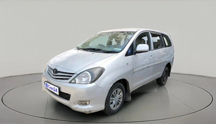 2011 Toyota Innova 2.5 G2 8STR, Diesel, Manual, 2,69,922 km, exterior