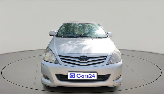 2011 Toyota Innova 2.5 G2 8STR, Diesel, Manual, 2,69,922 km, exterior