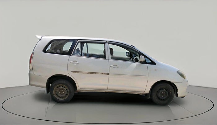 2011 Toyota Innova 2.5 G2 8STR, Diesel, Manual, 2,69,922 km, exterior