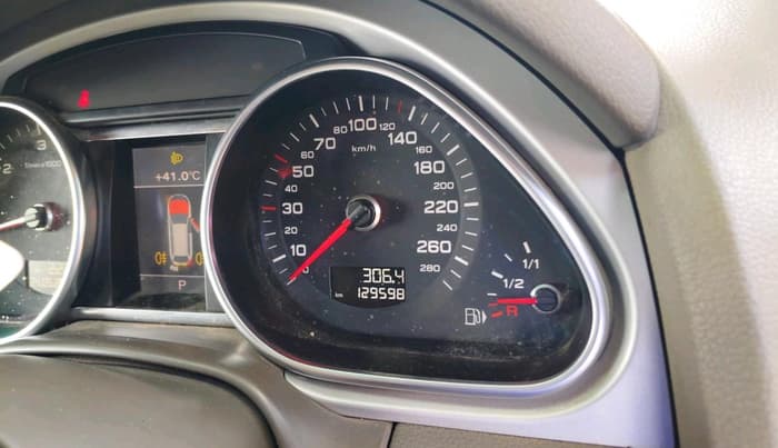 2012 Audi Q7 3.0 TDI QUATTRO, Diesel, Automatic, 1,29,598 km, interior