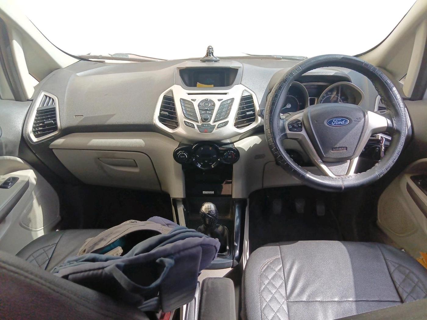 2014 Ford Ecosport TITANIUM 1.5L DIESEL, Diesel, Manual, 1,27,034 km, interior