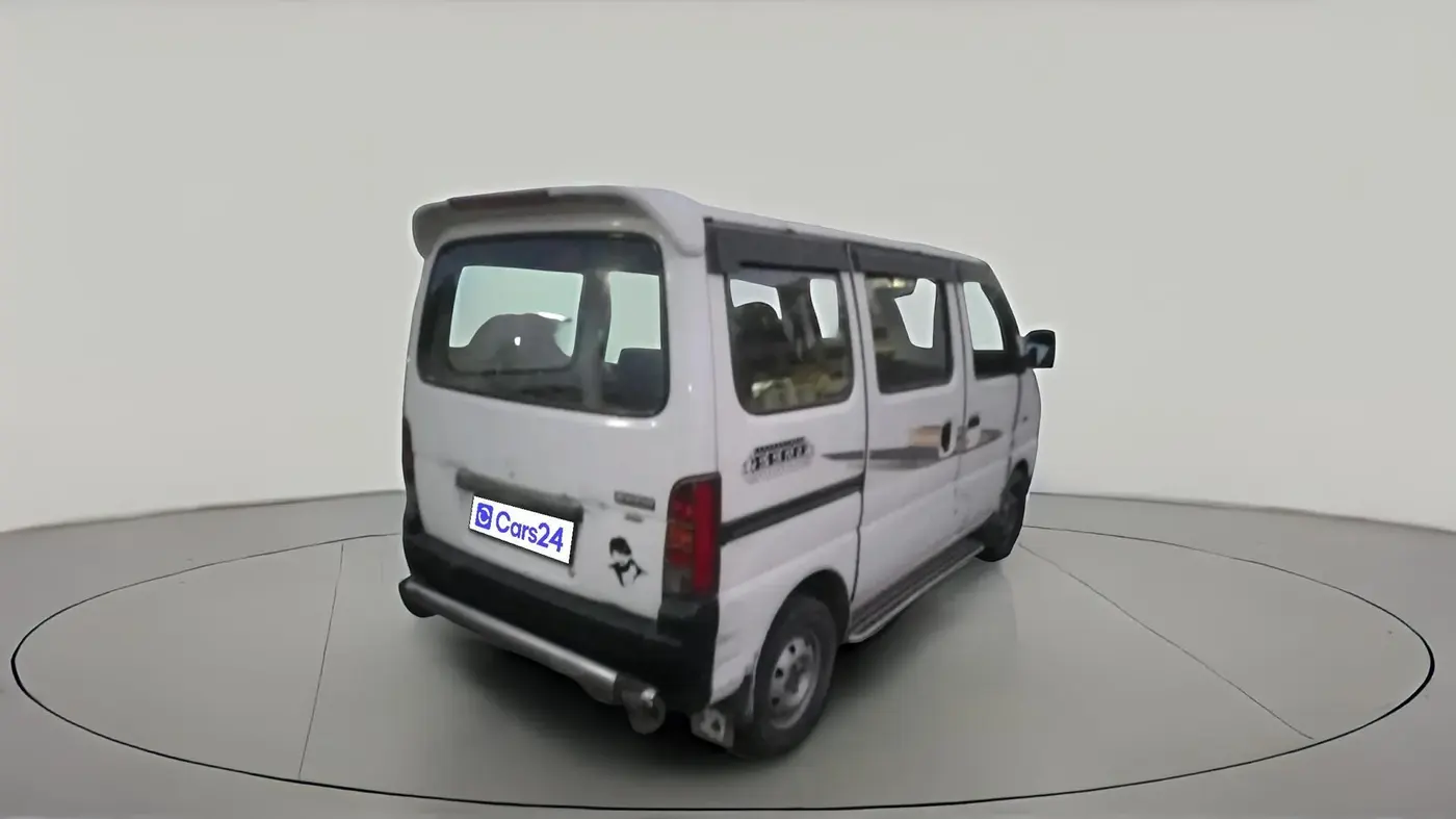 2017 Maruti Eeco 5 STR, CNG, Manual, 3,72,986 km, exterior