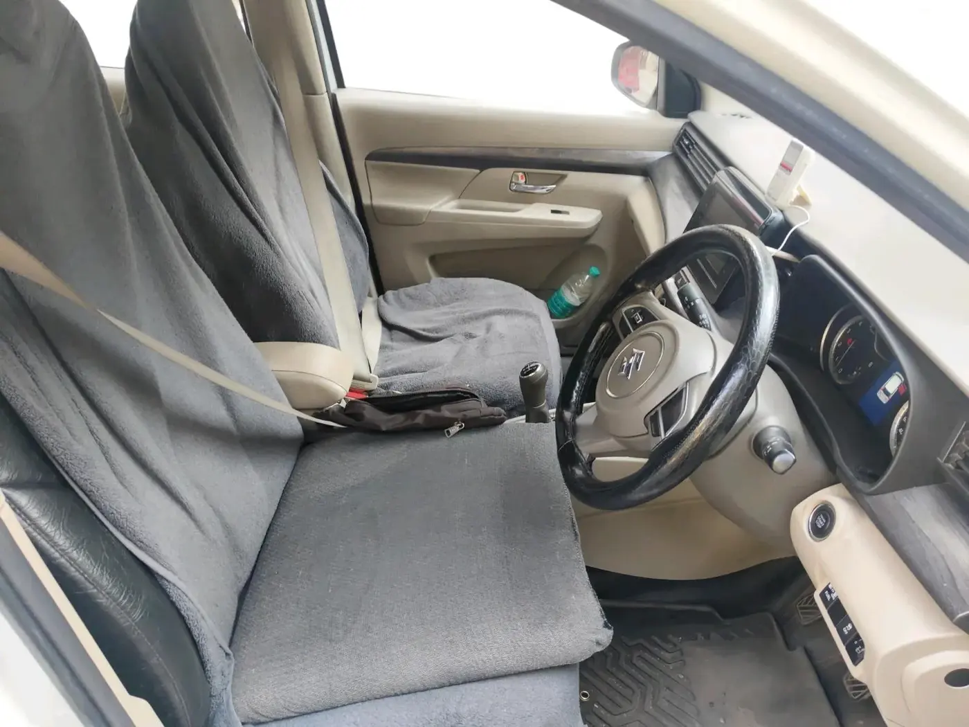 2025 Maruti Ertiga ZXI (O) CNG, CNG, Manual, 1,07,743 km, interior