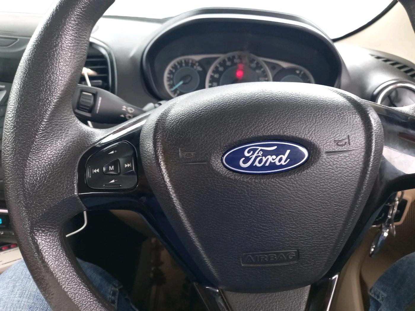 2018 Ford Figo Aspire TITANIUM 1.2 PETROL, Petrol, Manual, 90,106 km, interior