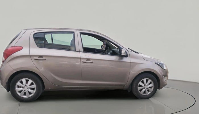 2014 Hyundai i20 SPORTZ 1.2, CNG, Manual, 1,66,412 km, exterior