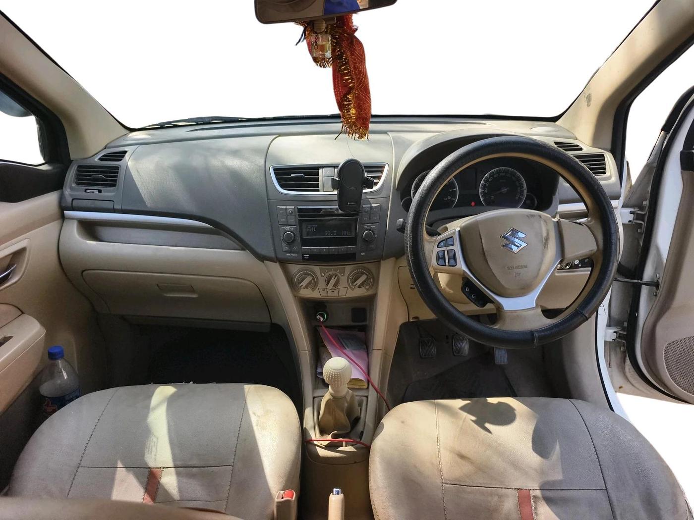 2018 Maruti Ertiga VXI, CNG, Manual, 1,29,109 km, interior
