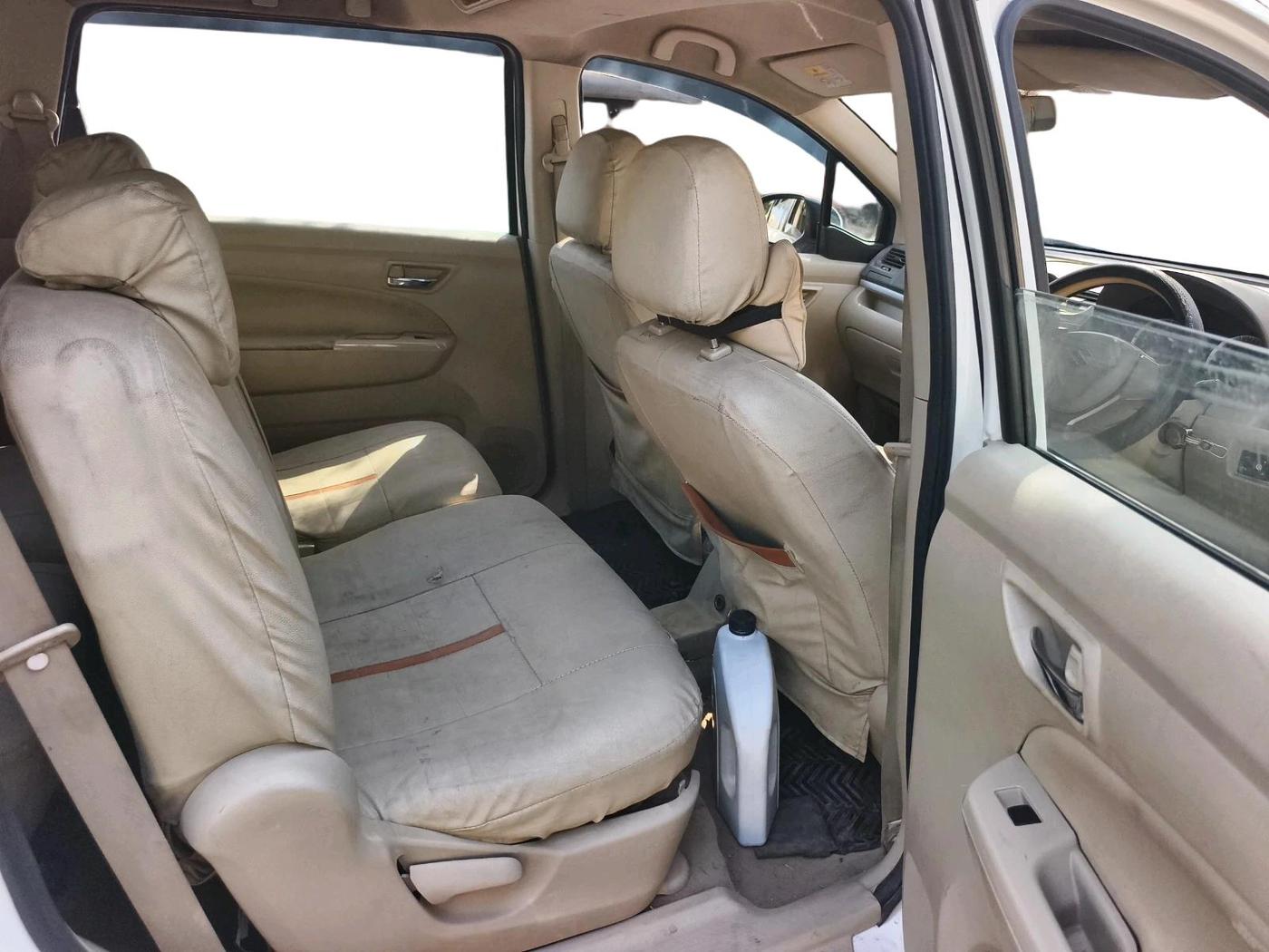 2018 Maruti Ertiga VXI, CNG, Manual, 1,29,109 km, interior