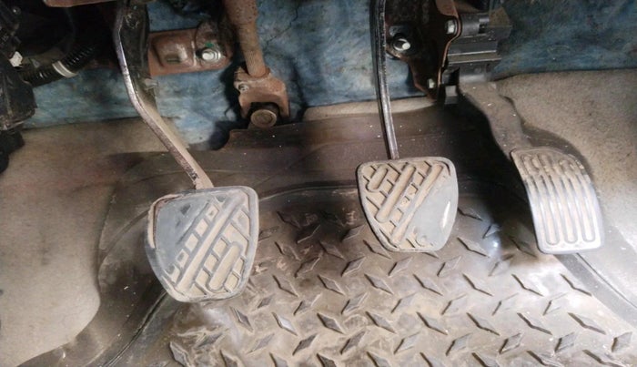 2013 Renault Scala RXL DIESEL, Diesel, Manual, 1,18,310 km, interior