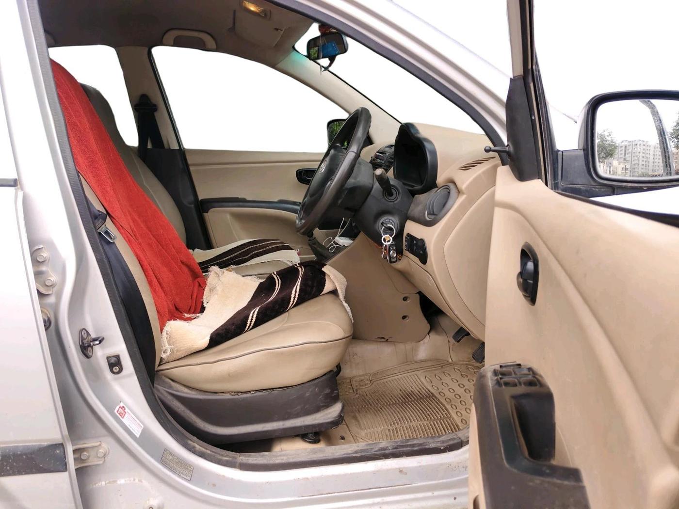2010 Hyundai i10 MAGNA 1.2, CNG, Manual, 1,56,746 km, interior