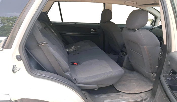 2019 Tata Hexa XMA 4X2 7 STR, Diesel, Automatic, 1,68,882 km, interior