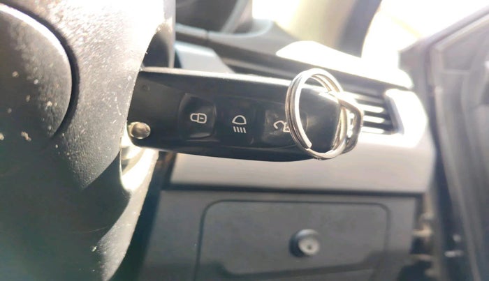 2022 Tata NEXON XM DIESEL, Diesel, Manual, 1,87,212 km, interior