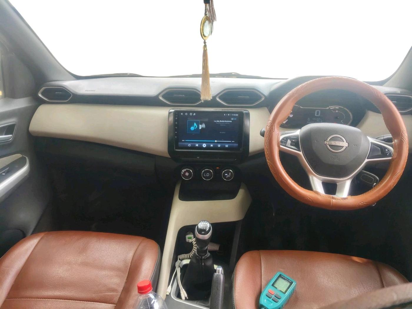 2021 Nissan MAGNITE XL, Petrol, Manual, 1,35,160 km, interior