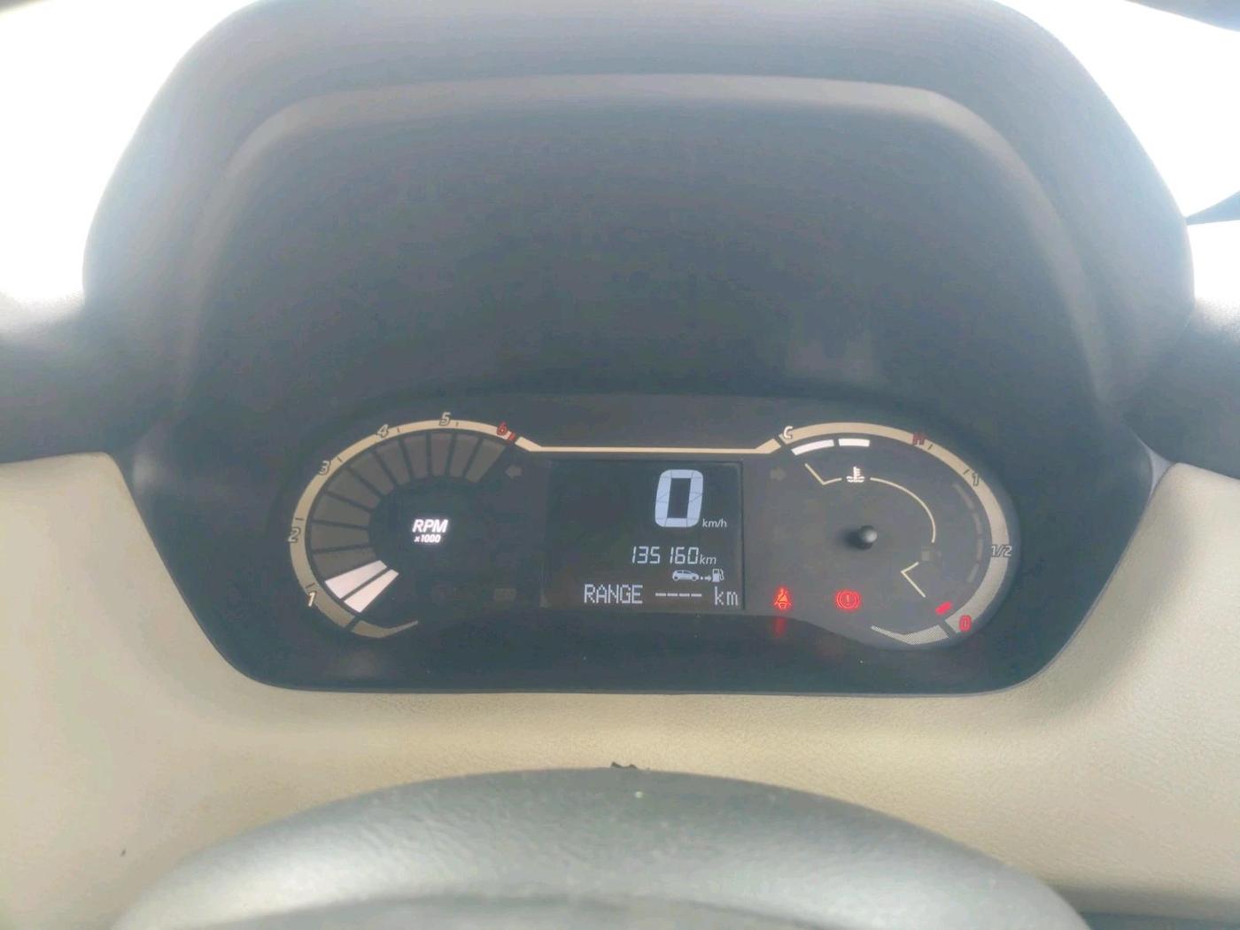 2021 Nissan MAGNITE XL, Petrol, Manual, 1,35,160 km, interior