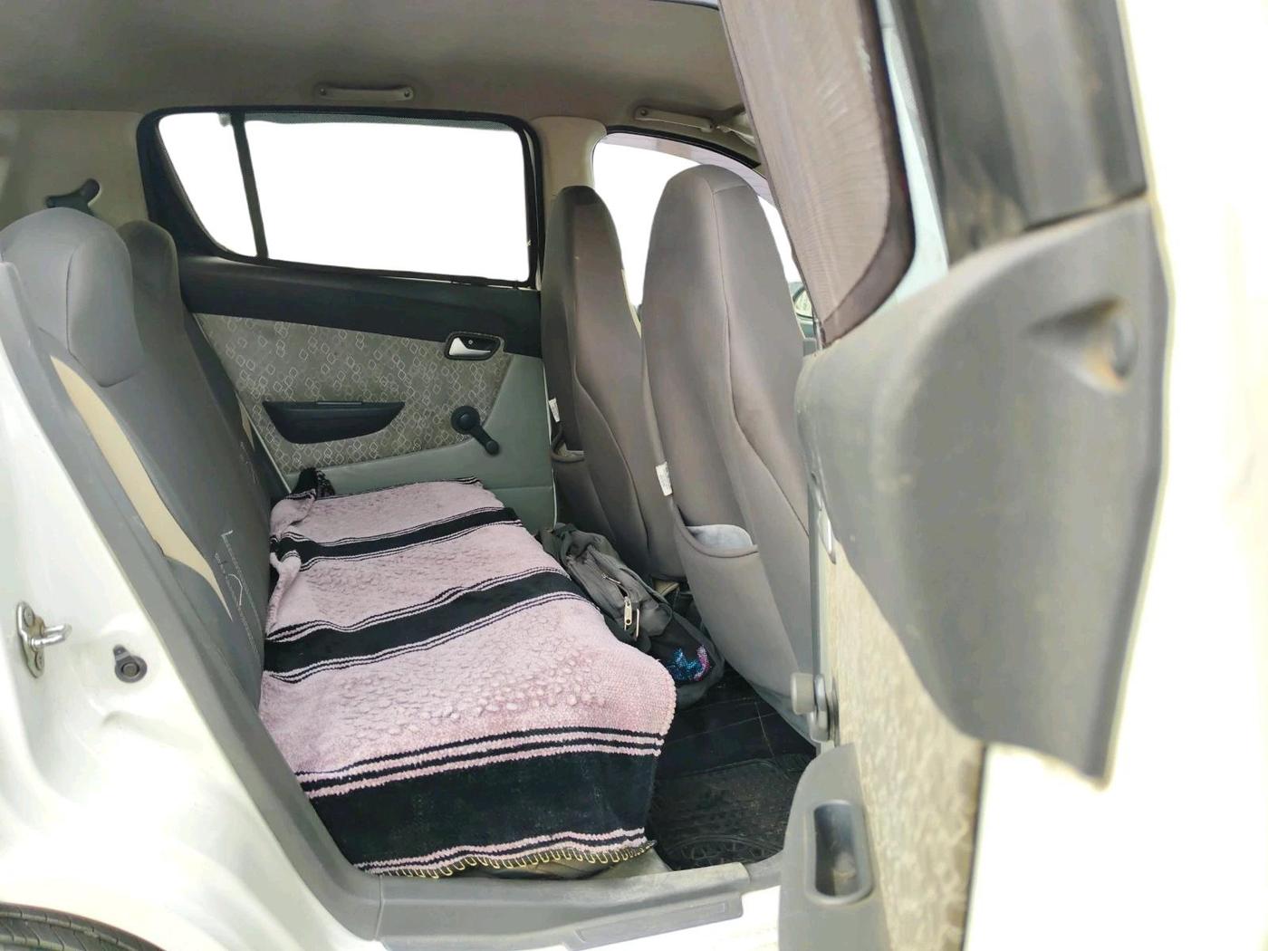 2017 Maruti Alto 800 LXI, Petrol, Manual, 61,107 km, interior
