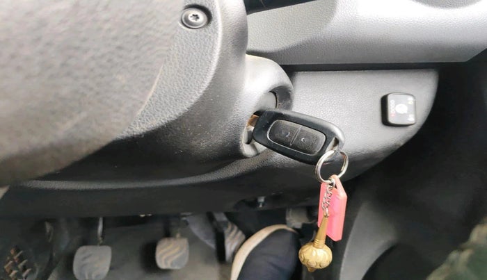 2018 Renault Kwid RXT 1.0 (O), CNG, Manual, 76,088 km, interior