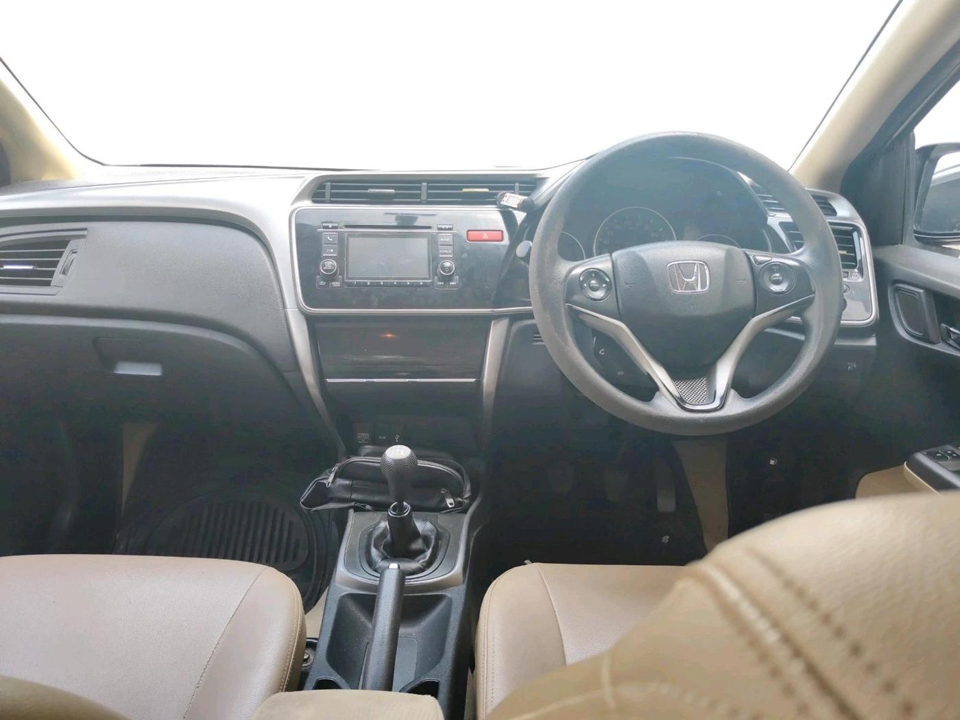2015 Honda City 1.5L I-DTEC V, Diesel, Manual, 1,36,055 km, interior
